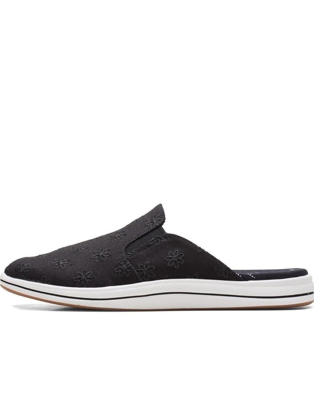 Clark’s Cloud steppers Embroidered loafers
